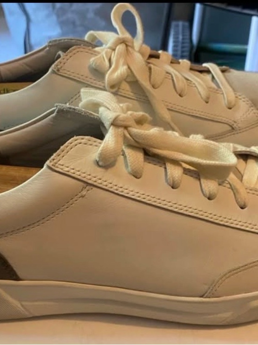 Vince White Low-Top Leather Sneakers